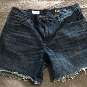 Gap cut off shorts